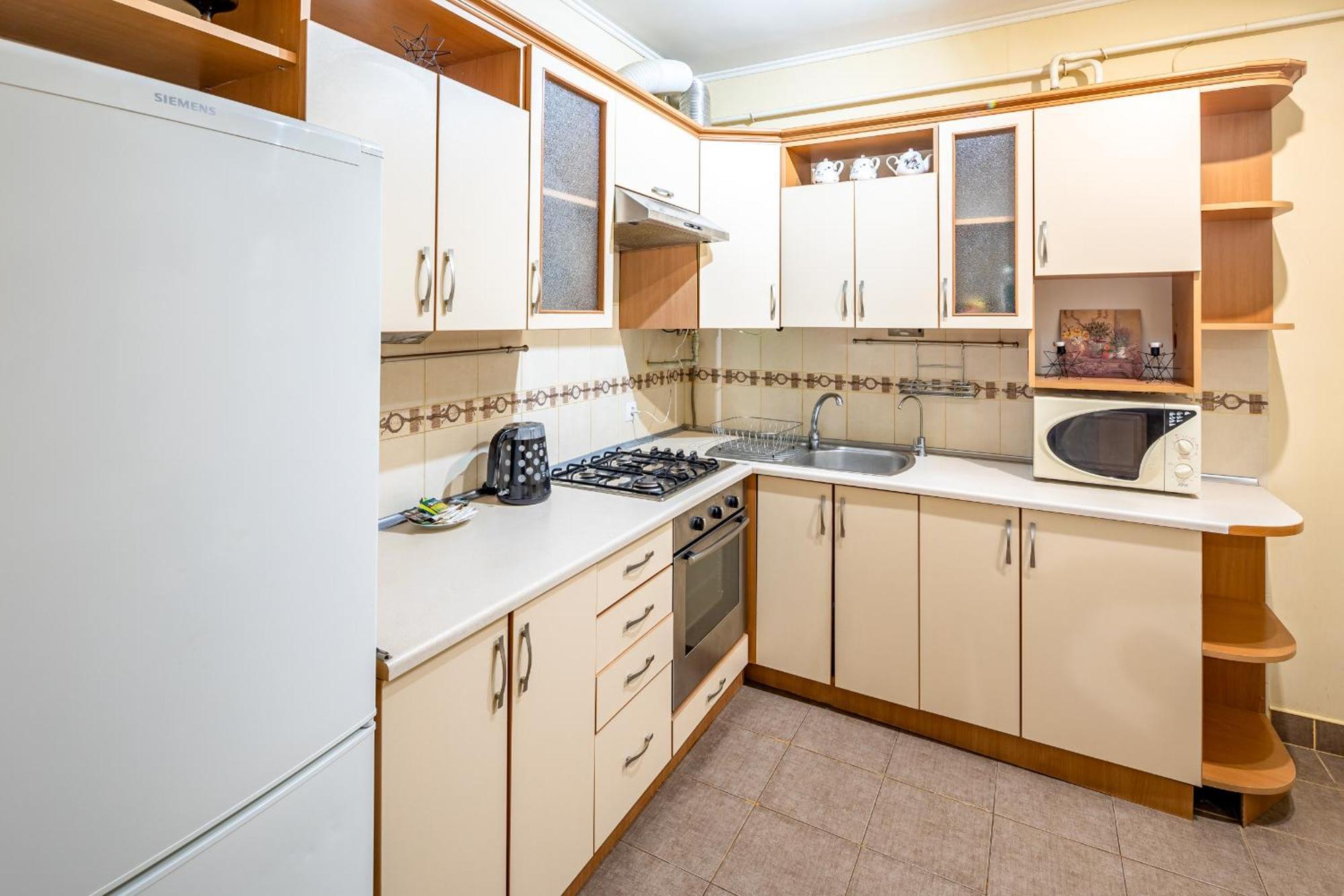 Just Another Comfy Apartment On The Main Squere. 2 Bedrooms, Own Heating, Ac ลวีฟ ภายนอก รูปภาพ